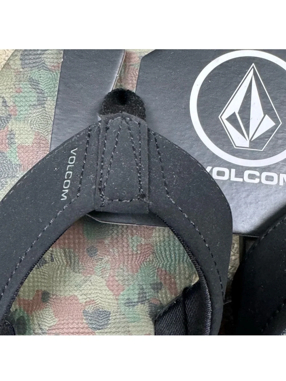 Volcom Kids Camo Flip Flops in Green and Black
